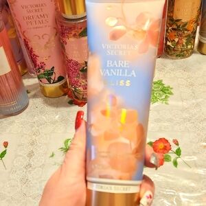 NWT VICTORIA SECRET BARE VANILLA BLISS